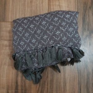 Sheer Tassle Scarf, Gray and White Pattern